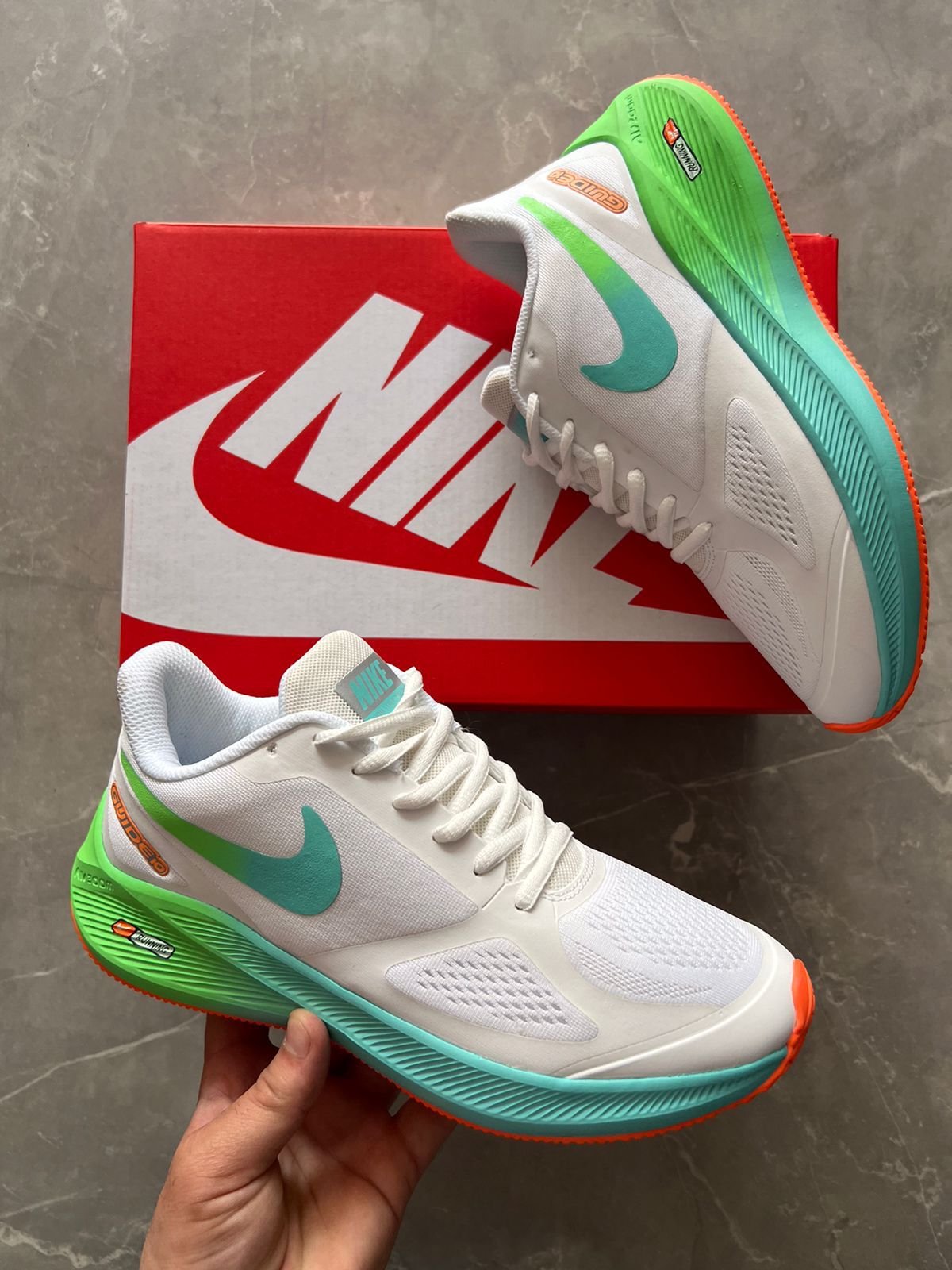 Men's Zoom 7x Glide White Sneakers
