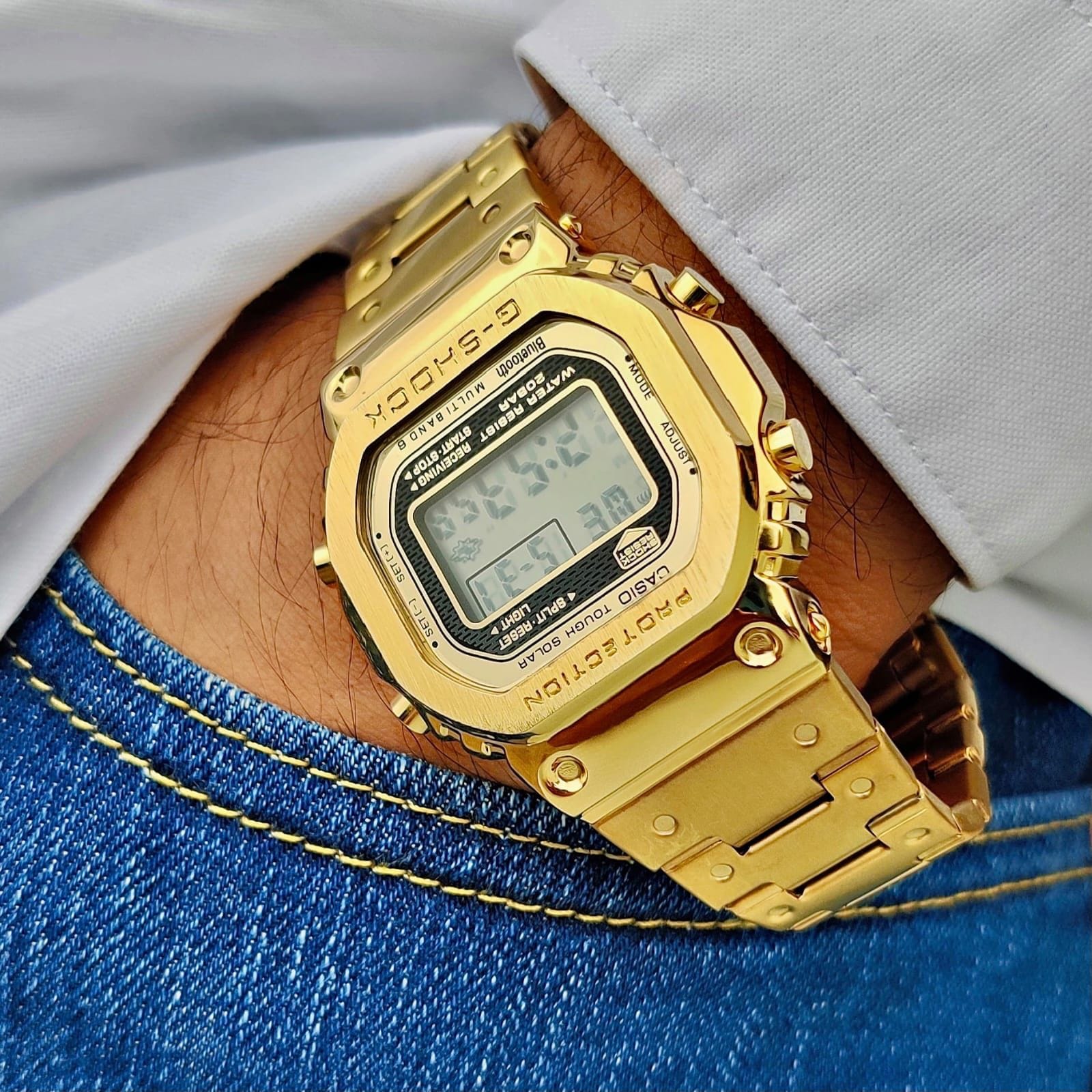 Basics Watch Gold Unisex Collection