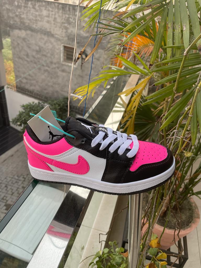 CUT LOW PINK SNEAKER FOR GIRLS HIGH QUALITY