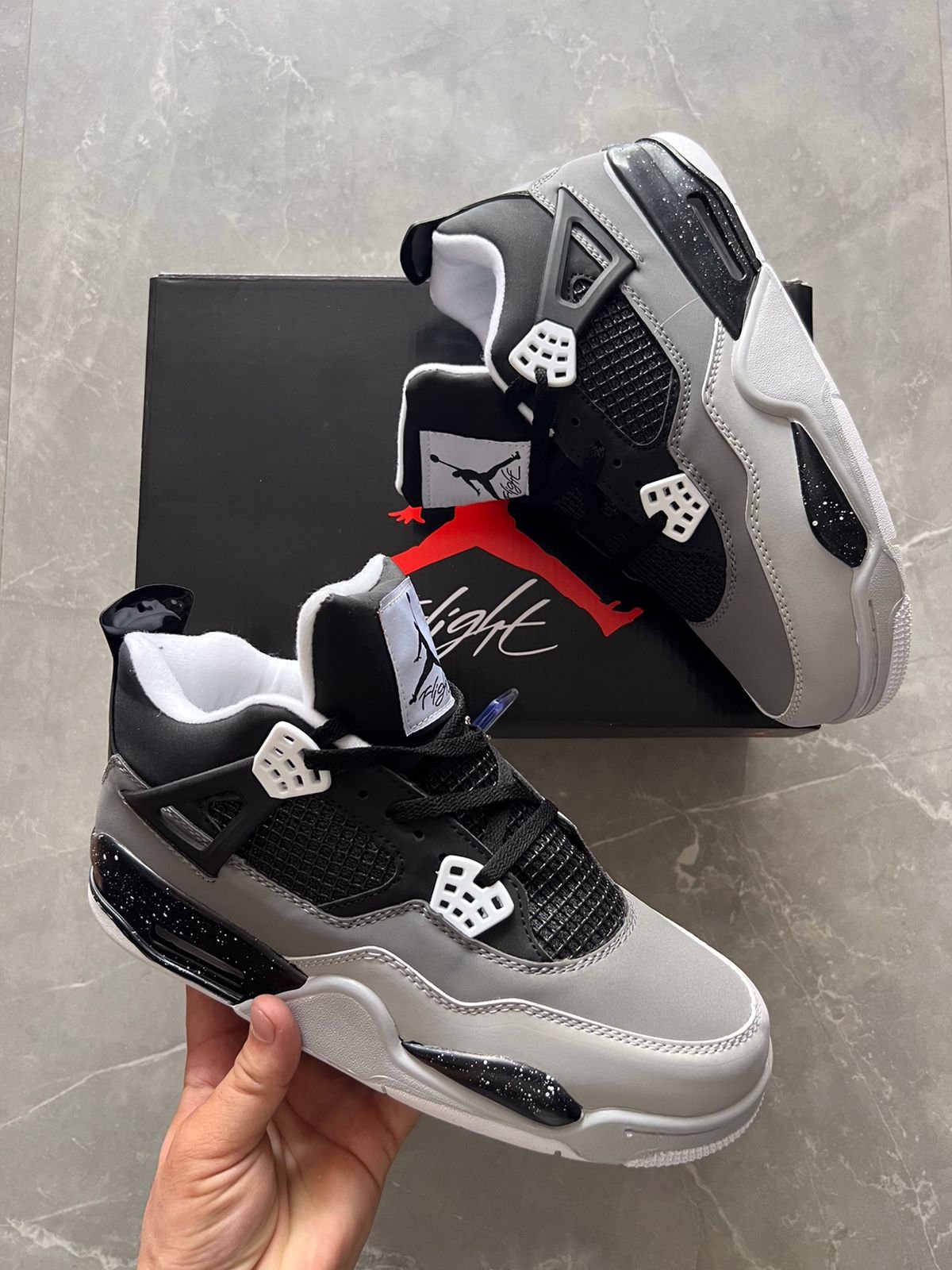 Men's Retro 4 Fear Pack Basketball Sneakers