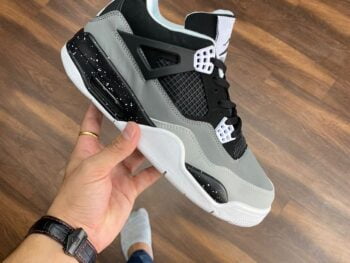 Retro 4 Fear Pack Sneakers Jrdn