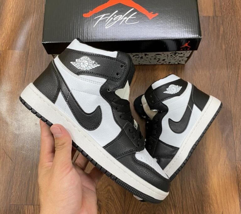 Retro One Og Sneakers Black White Edtn
