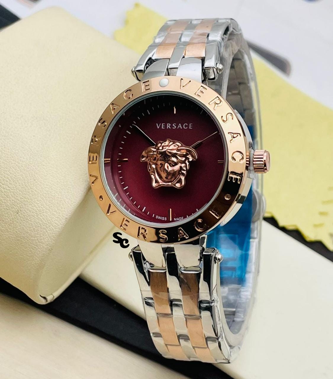 Extraordinary & Limited Edition Heritage collection by Versace, built up only to enhance your outfit. ✅ # Versace # For Her # Sleek and Decent # Dial Size 33mm # Beautiful Branded full Rose Gold CHOOSE YOUR DESIRED COLOUR NOW ❤️ - Working 12 hour analog - Rose Gold Stainless Steel bracelet - Designed bezel - Stainless Steel Back - Easy folding clasp lock - Water Resistant - quartz movement machinery ❣️ ✨ New model with price updated ✨