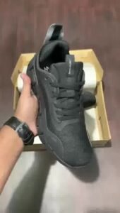 Full Black Sneaker Reebok Zig Dynamica