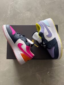 Low Se Mismatch Sneaker For Girls
