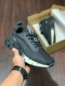 Shine Reebok Zig Dynamica Sneaker