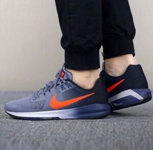 Zoom Structure 21 Sneaker On Sale