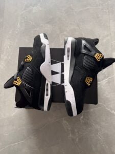 Leather Royalty Sneaker