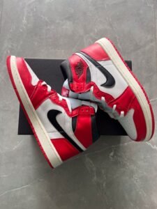 Air Chicago Mid Ankle Sneakers Branded