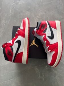 Air Chicago Mid Ankle Sneakers Branded