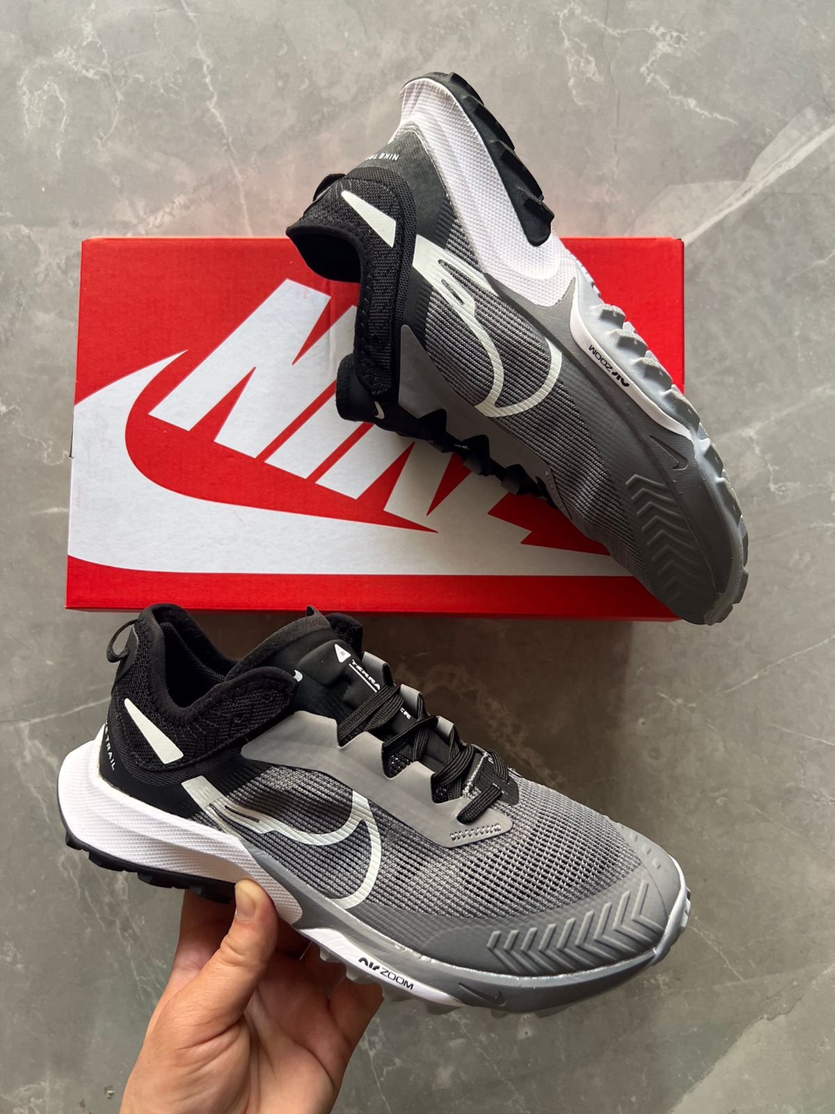 Zoom Terra Kiger Sneakers - Comfort & Style Combined