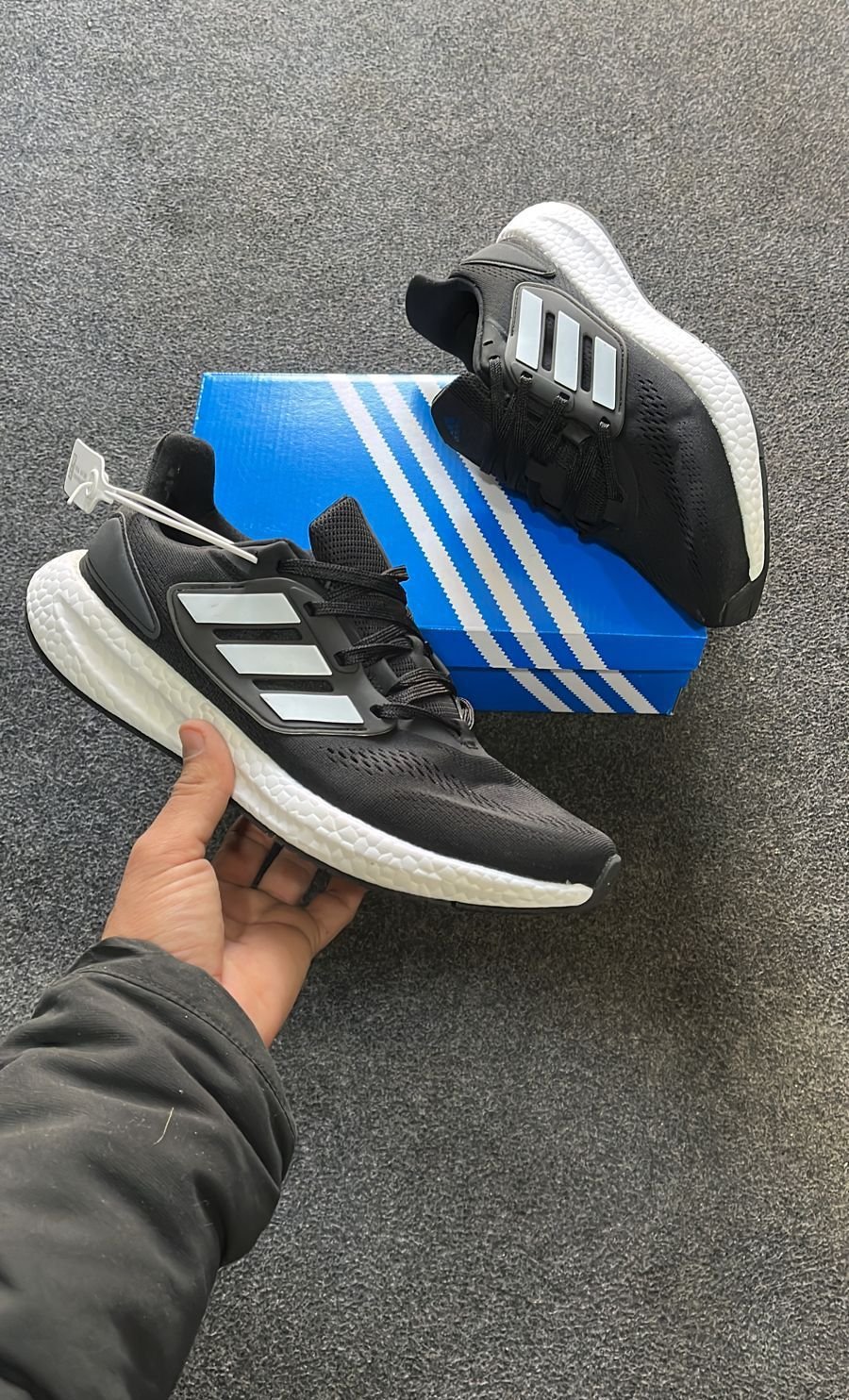 2023 Ultrabounce Sneakers