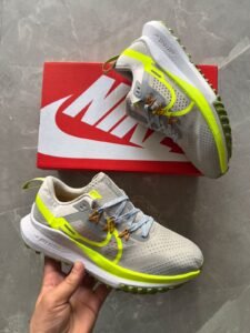 Men's Zoom Trial 4 Sneakers