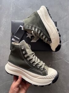 Chuck Hike Men's Sneakers