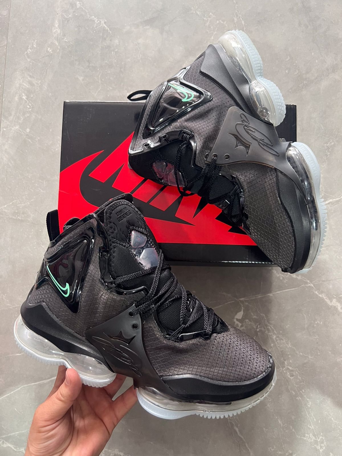 Leb 19 Sneakers