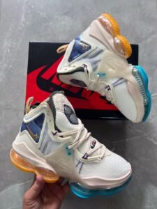 Leb 19 Sneakers