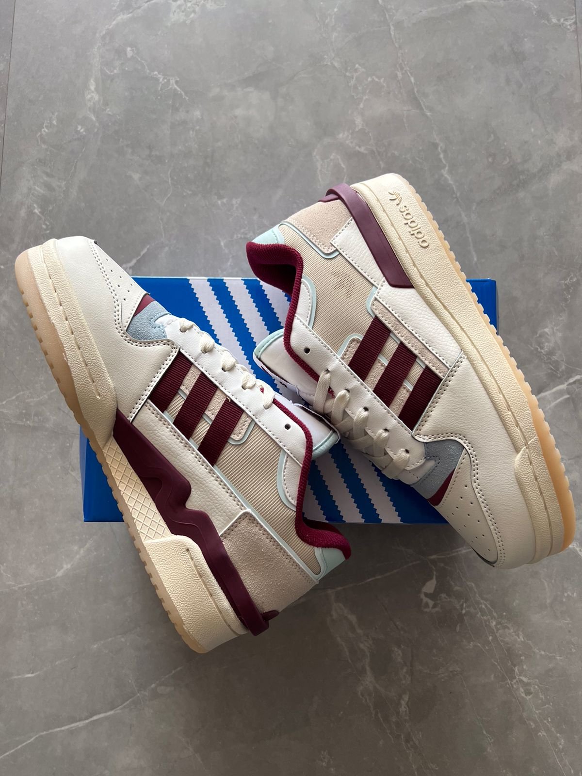 Exhibit Low Sneakers
