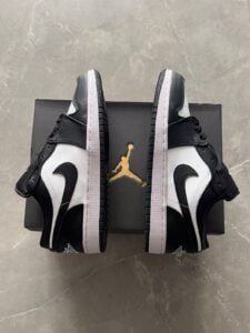 Nike Airforce Cut Low Sneakers