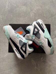 Retro 4 Cyan Oreo Shoes In Stock
