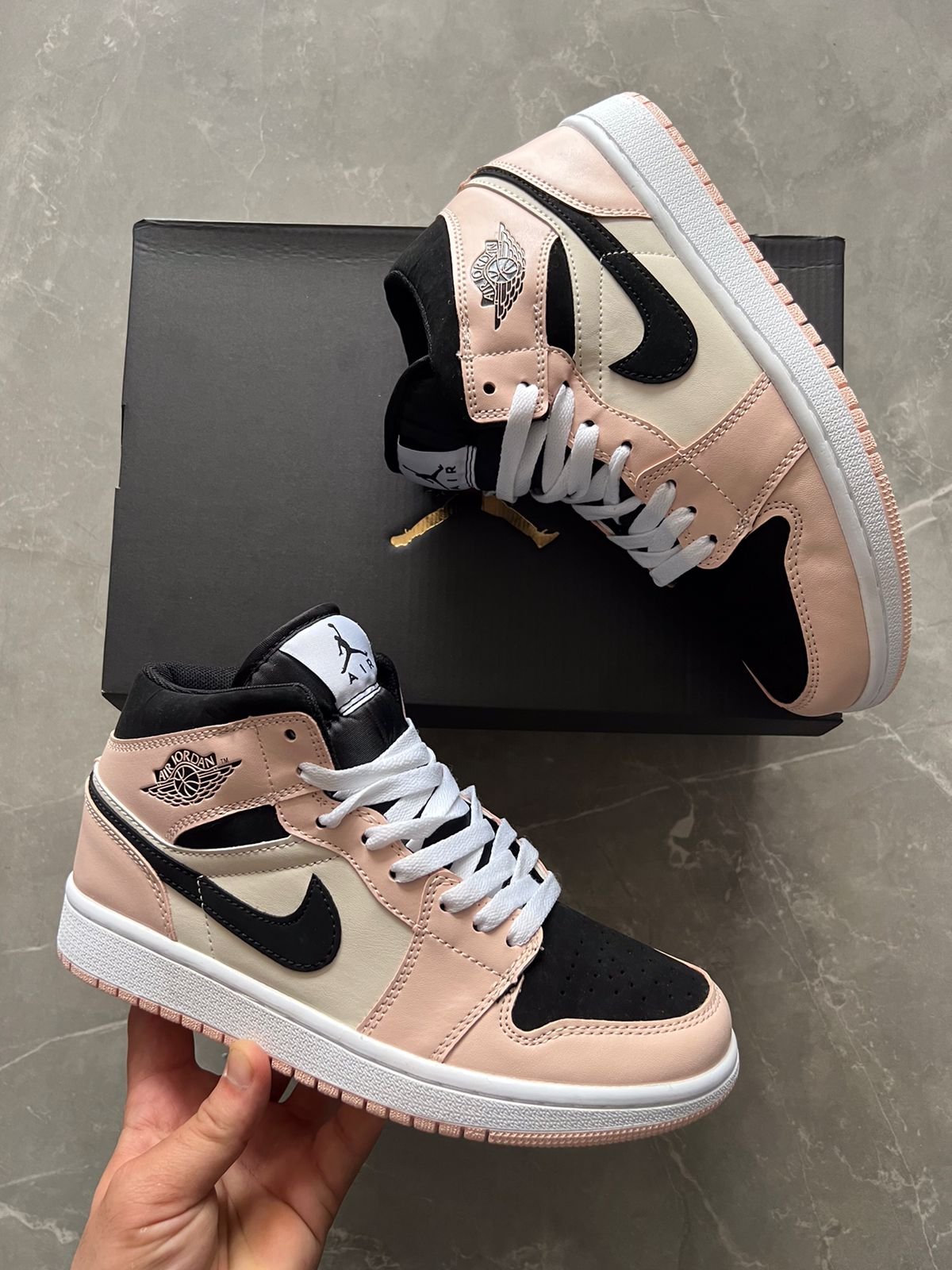 Retro One Light Pink Sneakers For Girls
