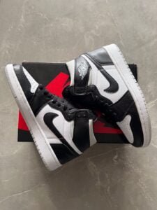 Retro One Sneaker Black White For Girls