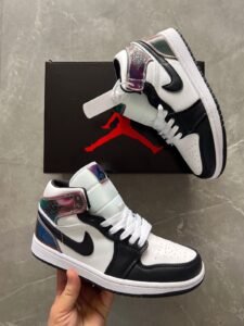 Retro One Mid Heat Reactive Sneakers