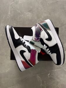 Retro One Mid Heat Reactive Sneakers