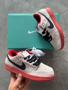 SB Dunk Low Pro Hennessy Sneakers For Girls