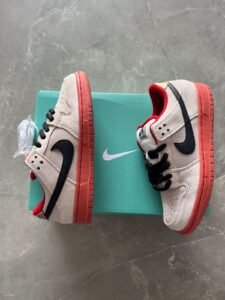 SB Dunk Low Pro Hennessy Sneakers For Girls