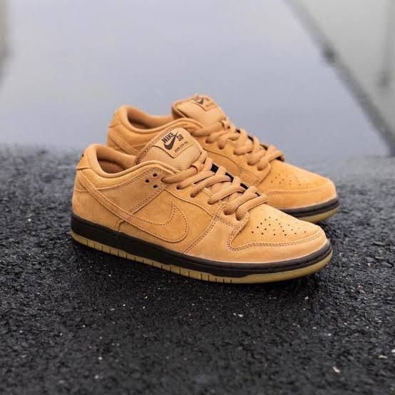 SB Dunk Wheat Mocha Sneakers