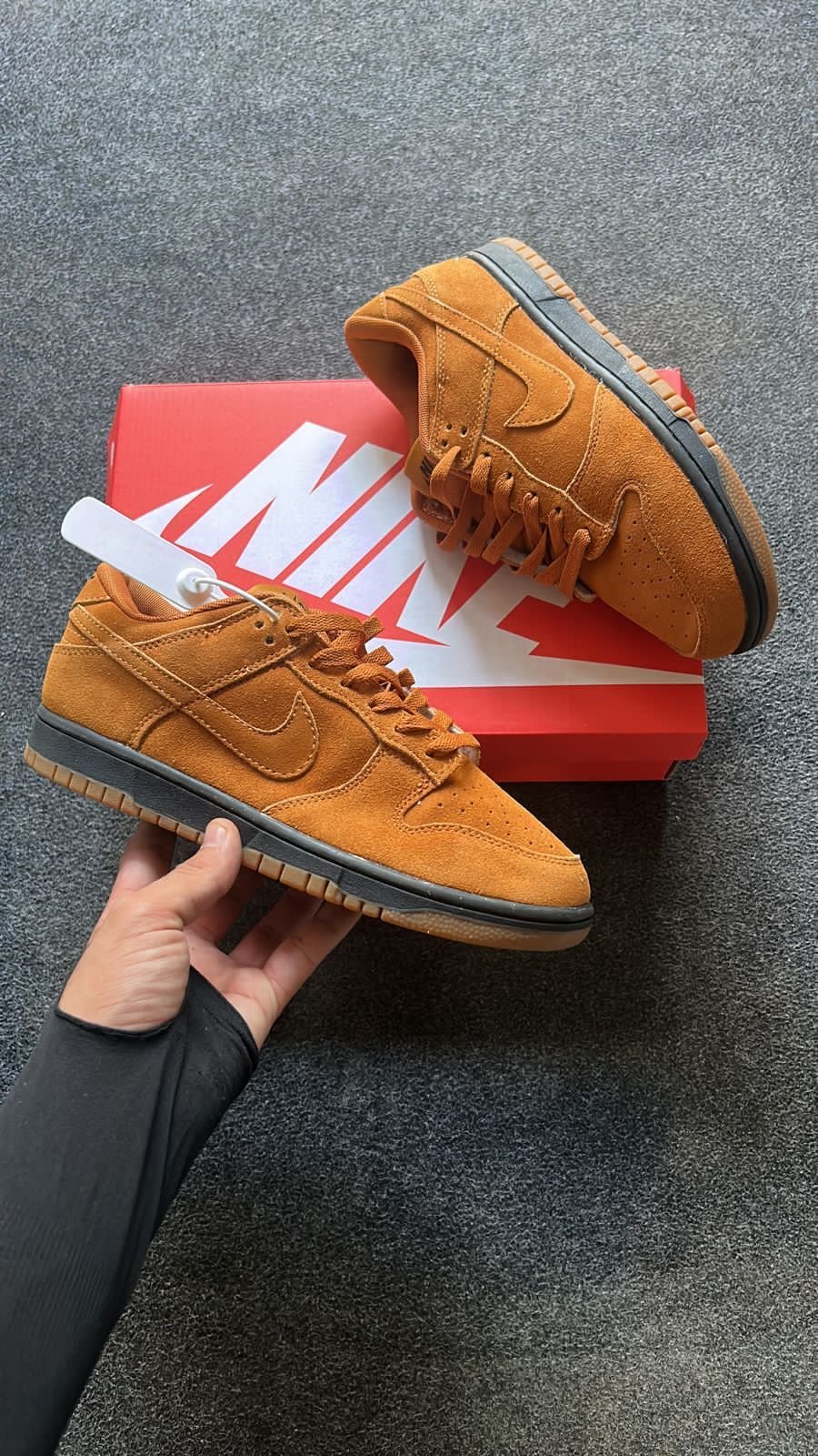 SB Dunk Wheat Mocha Sneakers