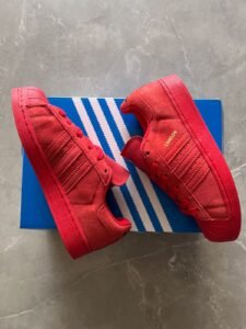 Superstar London Unisex Sneakers