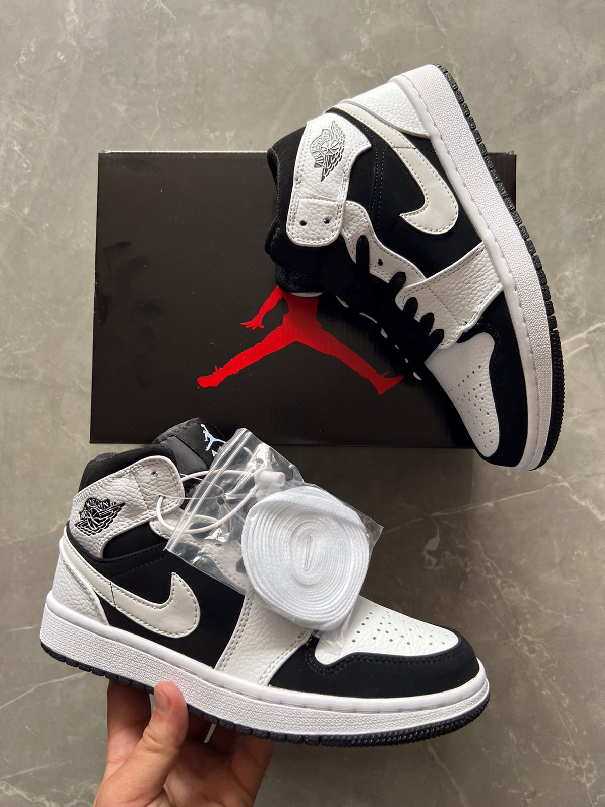 Retro One Split White Black Sneakers Unisex