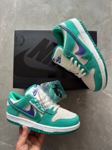 SB Dunk SE 85 Sneakers For Boys