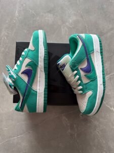 SB Dunk SE 85 Sneakers For Boys