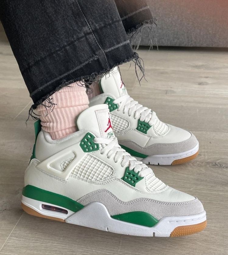 Retro 4 Pine Green Sneakers For Boys