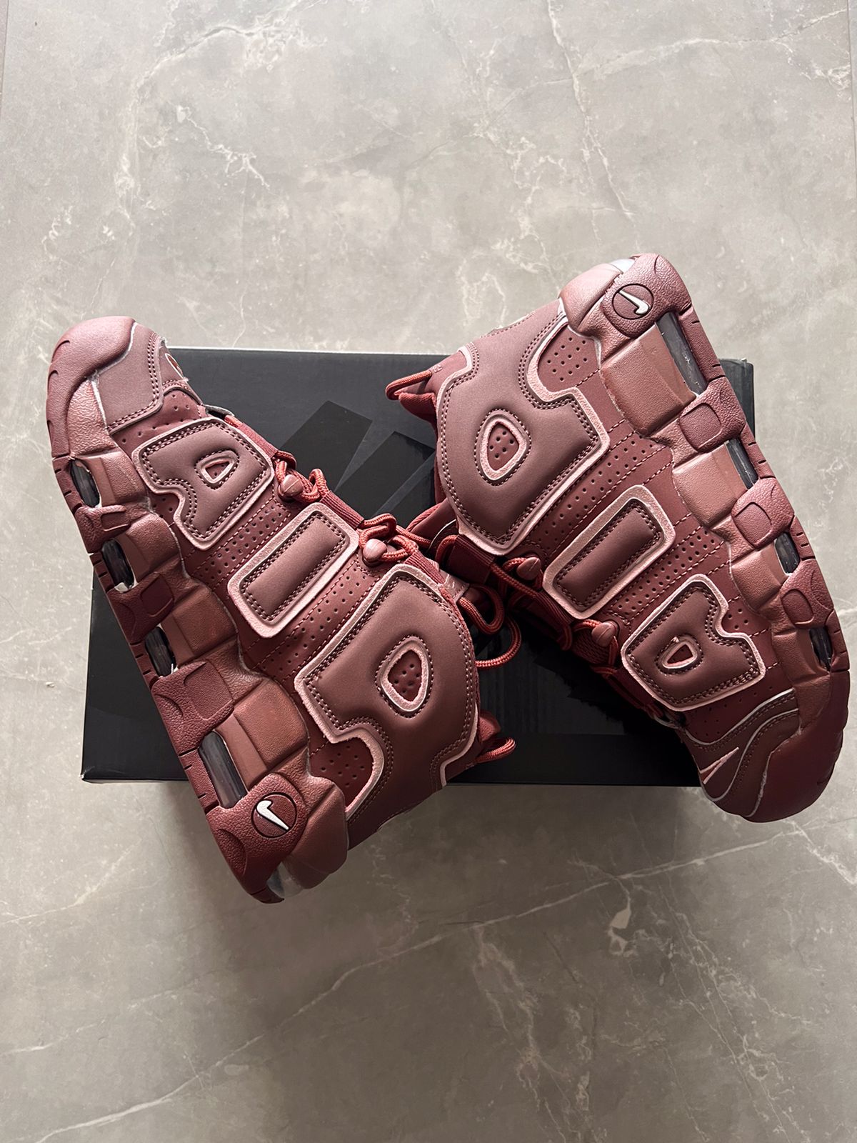 Air Uptempo Valentine Sneakers