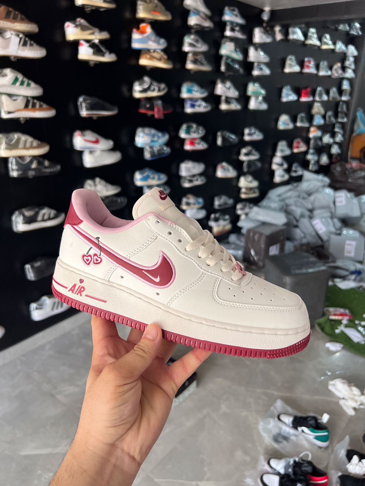 Airforce One Low Valentine Sneakers
