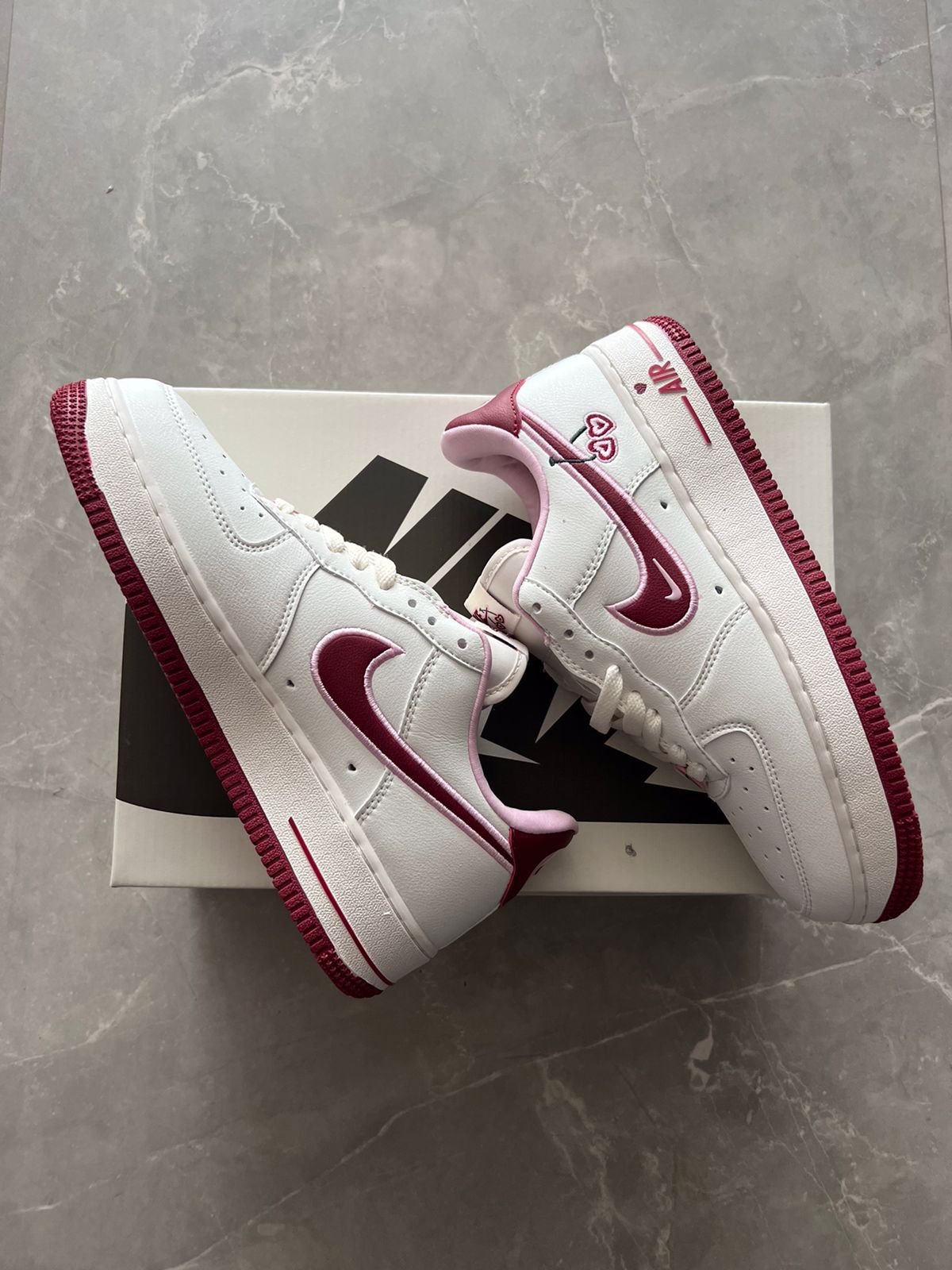 Airforce One Low Valentine Sneakers