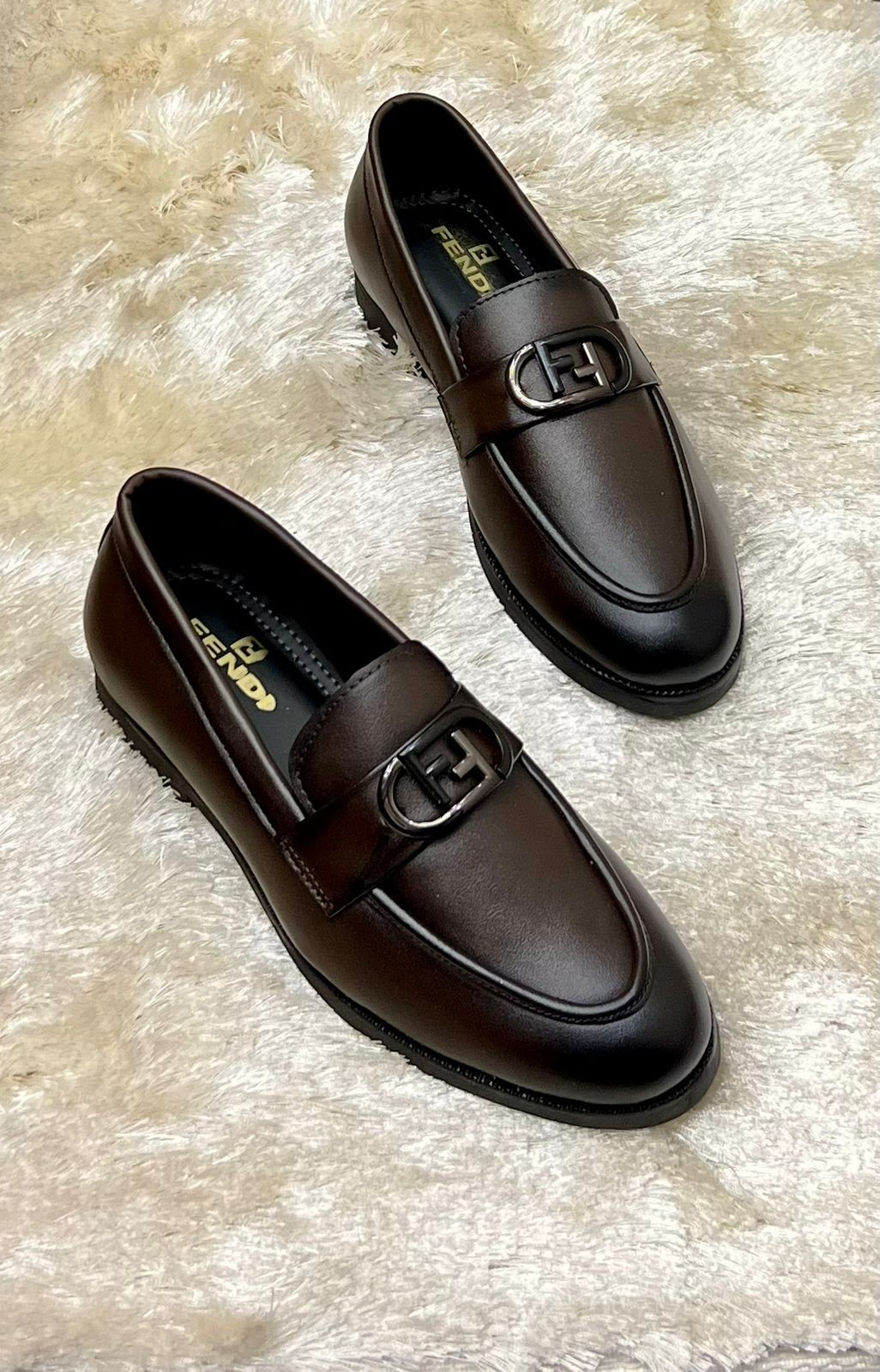 Men Leather Textured Formal Loafers
