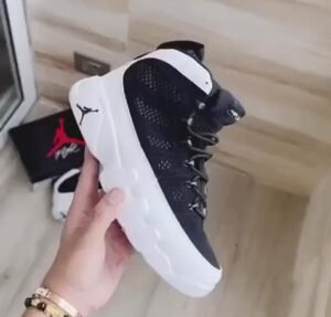 Retro 9 City Of Flight Edition