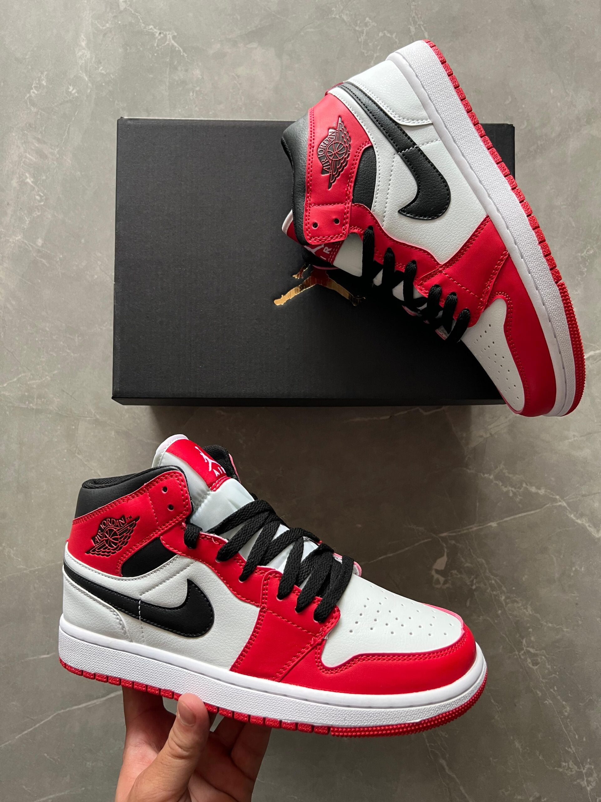 Air Retro One Mid Chicago Shoes