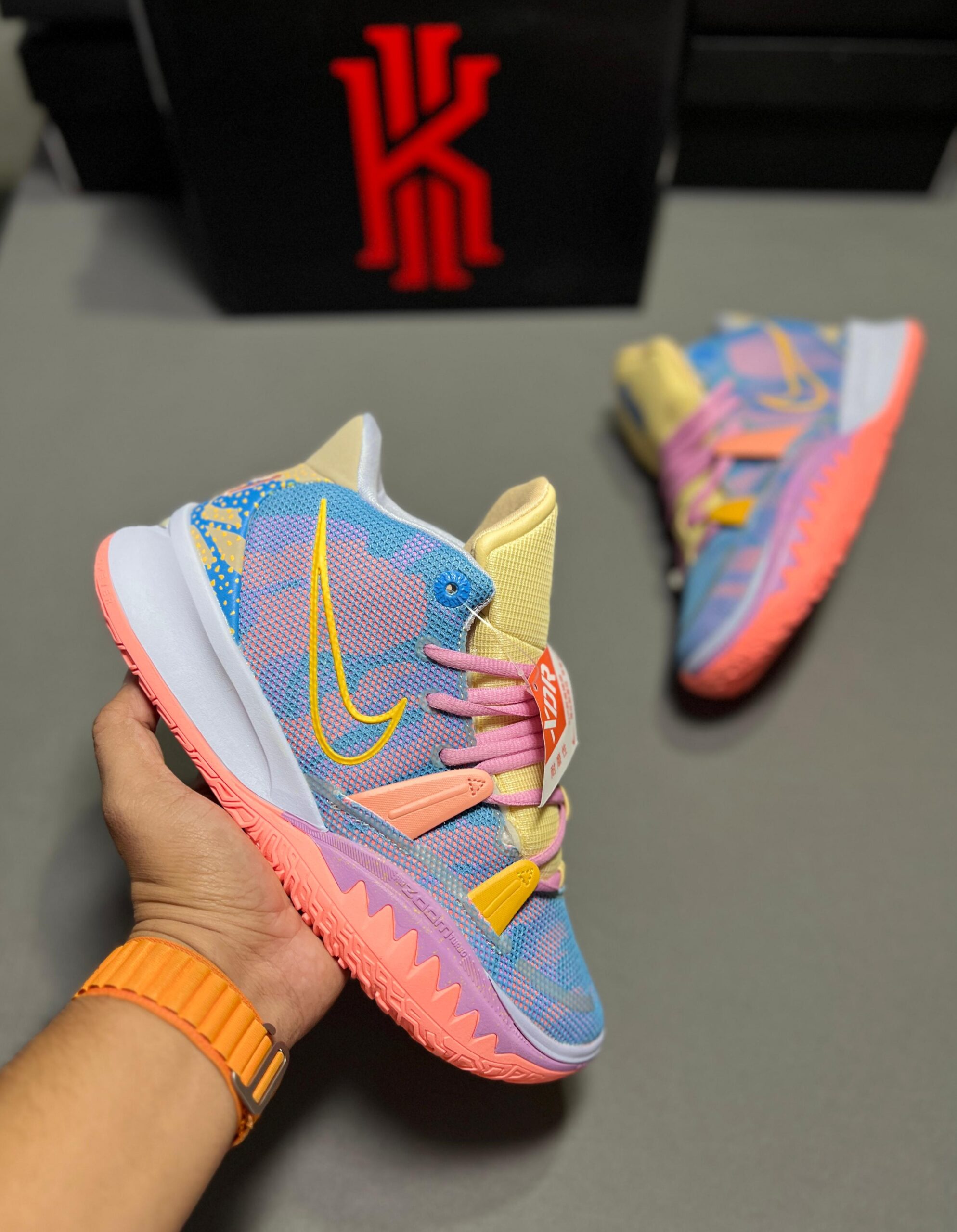 Kyrie 7 Sneakers 2 New Color
