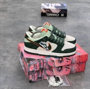 SB Dunk Low X Otomo Katsuhiro Shoes
