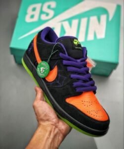 SB Dunk Night Of Mischief Spider Shoes
