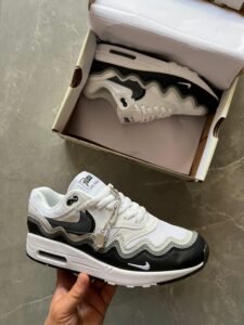 Airmax One Patta X Waves Sneakers
