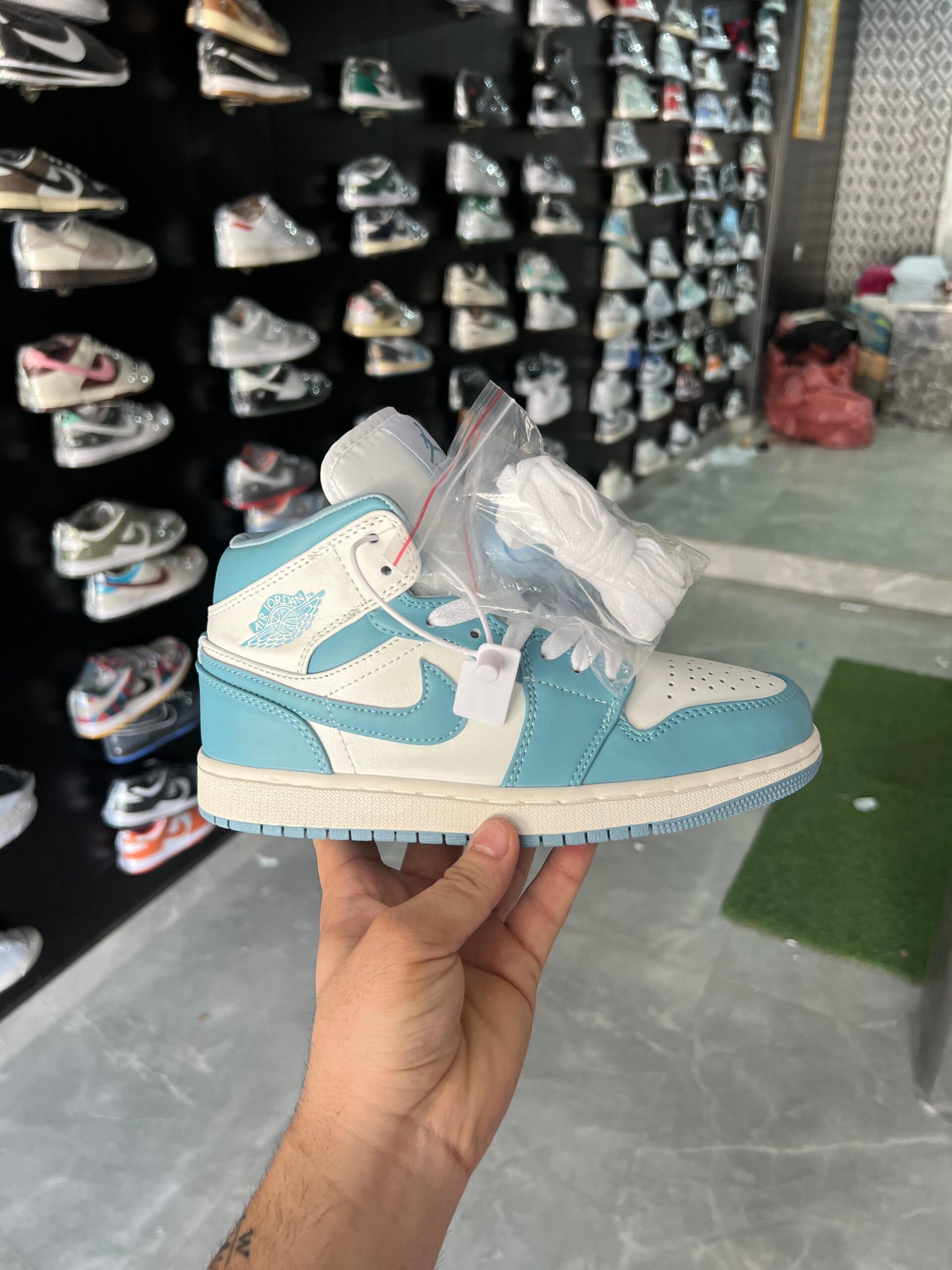 Bleached Aqua Retro One Sneakers For Girls