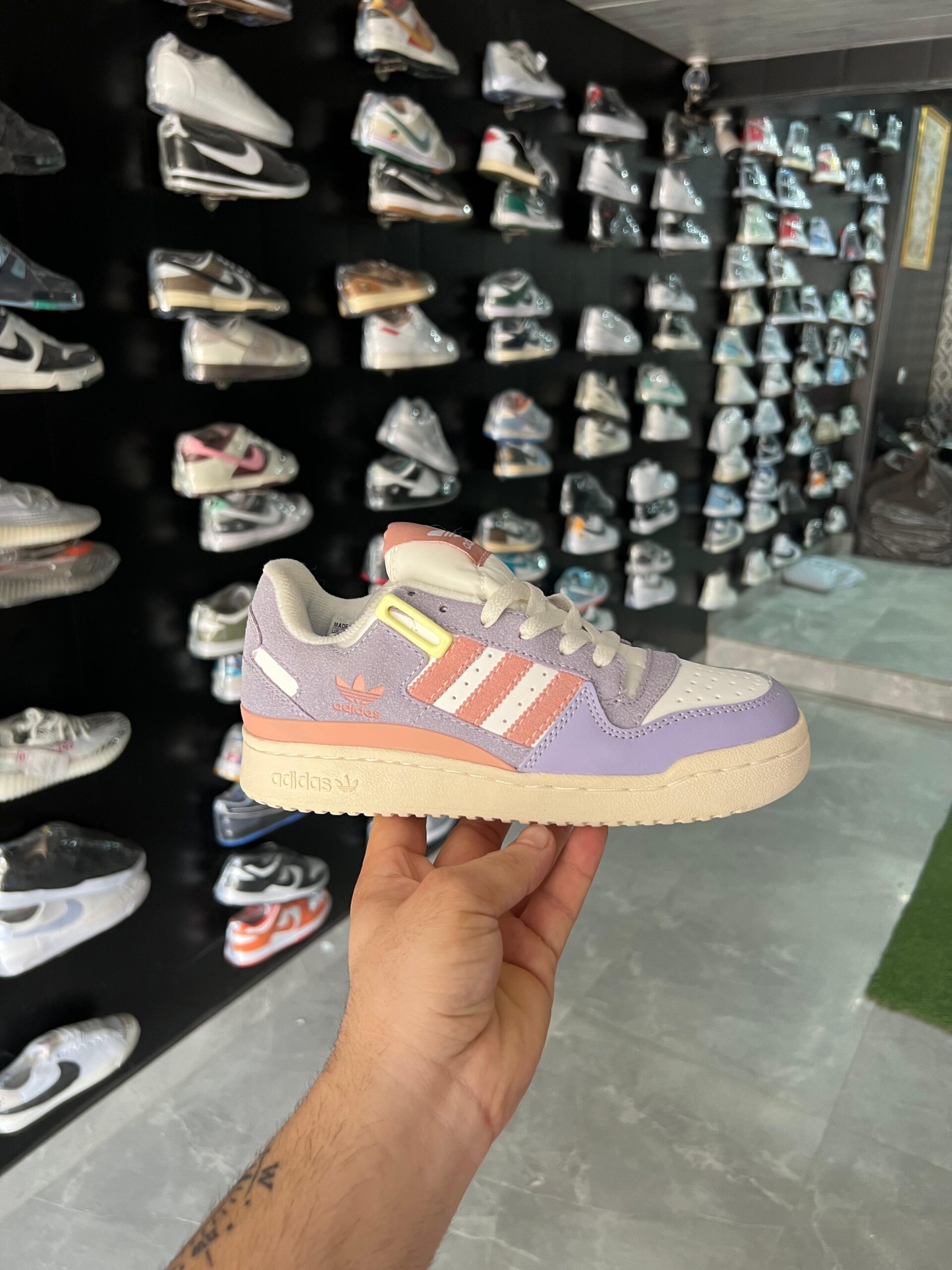 Imported forum sneakers For Girls 5 Colors