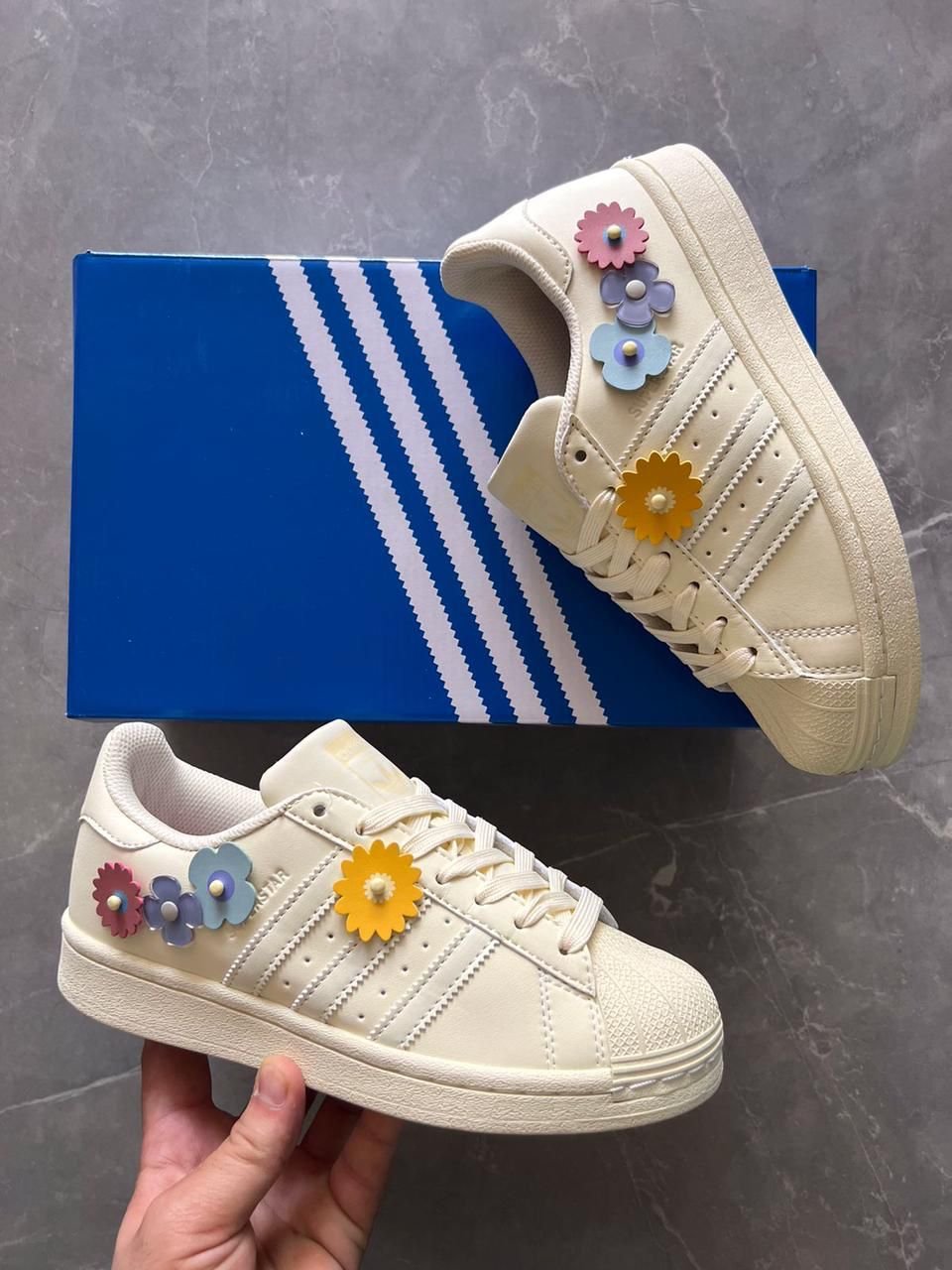 Superstar Floral Sand Sneakers For Girls