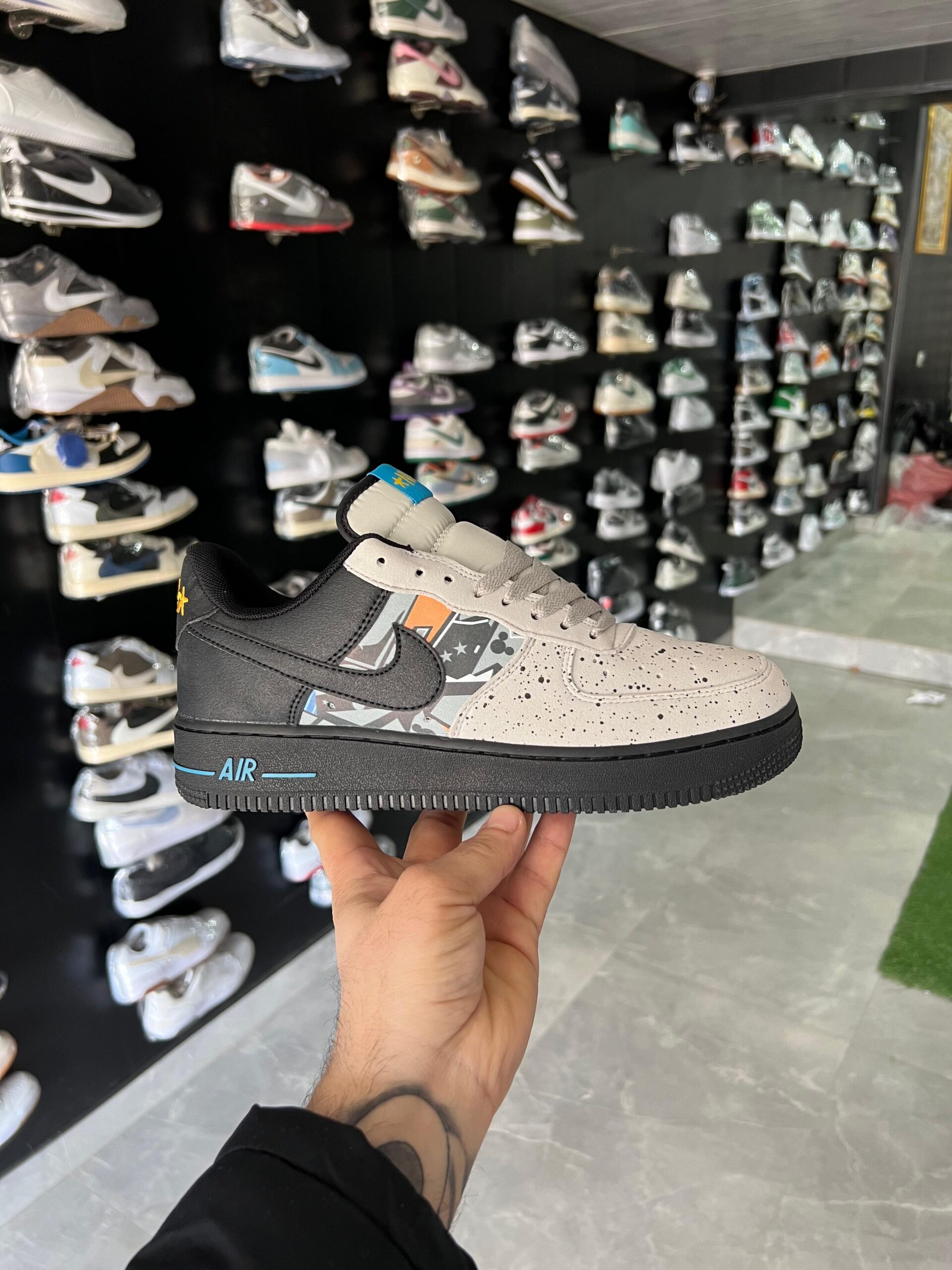 Airforce One Graffiti Graphics Sneaker For Boys